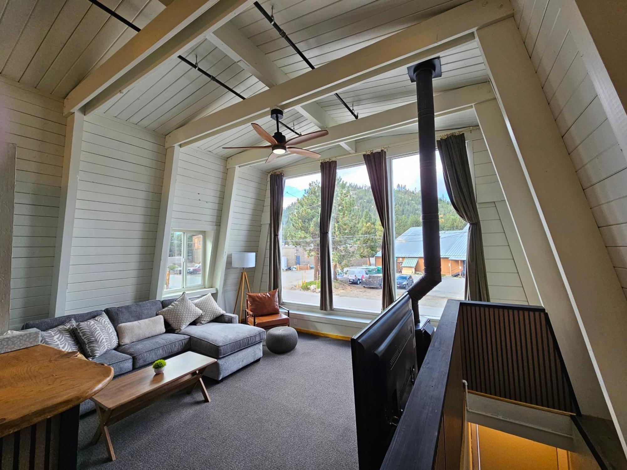 Cinnamon Bear Inn Mammoth Lakes Exterior photo
