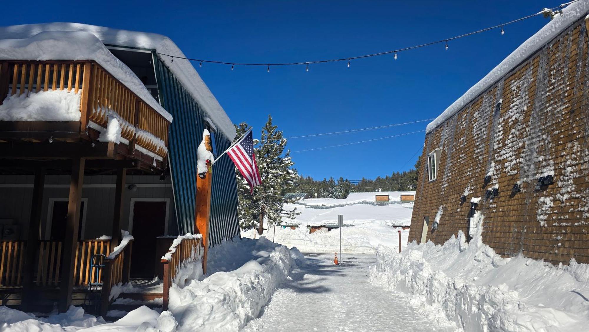 Cinnamon Bear Inn Mammoth Lakes Exterior photo